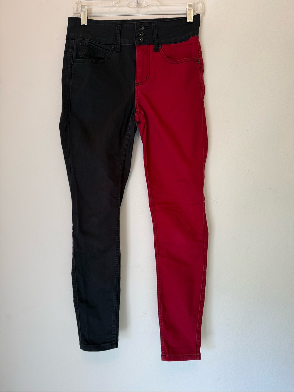 HT Denim Split Leg Hi-Rise Super Skinny Jeans Size 5 Juniors Red/Black